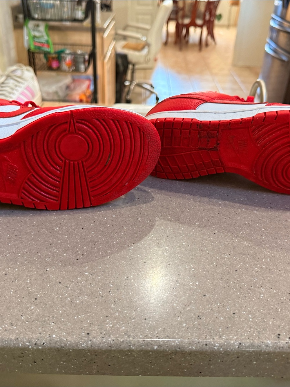 Nike Red and White Low-Top sneakers. Pink Nike at heel and gold emblem - Picture 4 of 4